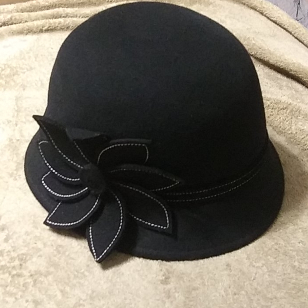 Delux hat